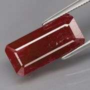 Tremendous 5.60ct top blood red Mozambique Ruby! Heated only!