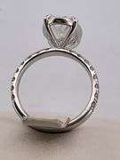 CERTIFIED BRAND NEW 14K WHITE GOLD DIAMOND ENGAGEMENT RING. 4.75 CARATS.