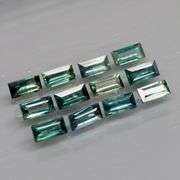 Heated only! 3.53ct blue green Sapphire set! It's baguette cut!