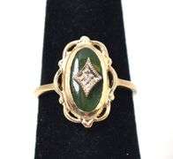 Vintage 10K Yellow Gold Jade Gemstone Ring with Diamond Accents
