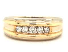 Man's 14K WG Band with 5 Diamonds