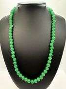 Beautiful 263 Cttw Natural Mined From The Earth Emerald Necklace.