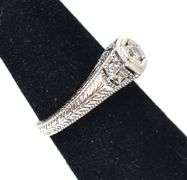 Sparkling 14K White Gold Diamond Ring