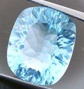 Get ready for some serious SPARKLE in this 13.21ct Swiss blue Topaz!