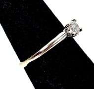 Sparkling 14K White Gold Approx.. 0.38CTW Diamond Ring