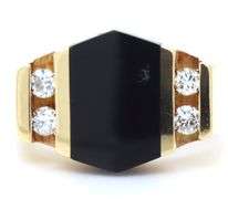 18kt Yellow gold black onyx and diamond gent's ring