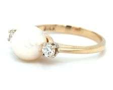 14kt Yellow gold 7.55mm pearl and diamond side ring