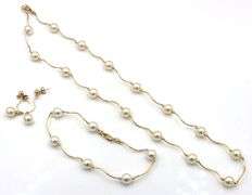 Feminine 14K YG & Pearl Necklace, Bracelet & Earring Suite