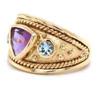 18kt Yellow gold bezel set Trillion amethyst, round aquamarine rope style Etruscan ring