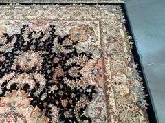 Exquisite Silk&Wool Tabriz Rug 6x9