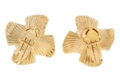 Vintage Tiffany & Co. Flower Clip On Earrings in 18K
