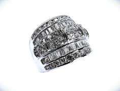 Dazzling 14 Kt White Gold Plate Simulated White VVs1 Diamond Ring
