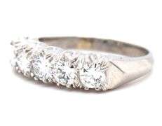 Platinum 1ctw 5 stone shared Prong diamond band