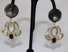 Pair of Pretty Fashion Jewelry Earrings