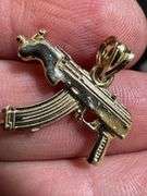 10K Yellow Gold Uzi Machine Gun Pendant