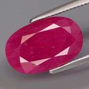 Classic violet red hue! 3.79ct Mozambique Ruby!