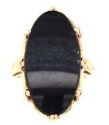 14kt Yellow gold Oval black onyx ring