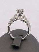 CERTIFIED BRAND NEW 18K WHITE GOLD DIAMOND ENGAGEMENT RING