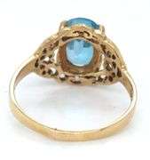 10kt Yellow gold oval blue topaz ring