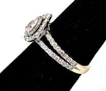 Stunning 14K White Gold Diamond Ring