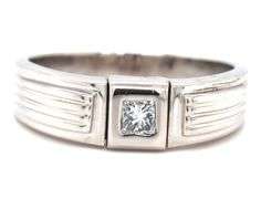 14kt White gold 0.25ct princess cut bezel set engagement ring