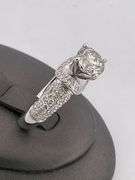 CERTIFIED BRAND NEW 18K WHITE GOLD DIAMOND ENGAGEMENT RING