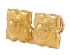 Elizabeth Locke Hammer Finish Quatrefoil Dome Convertible Earrings in 19K