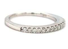 14kt White gold 0.30ctw shared prong diamond band