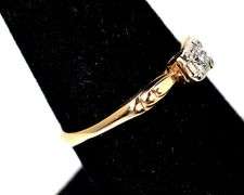 Beautiful 14K Yellow Gold Diamond Ring