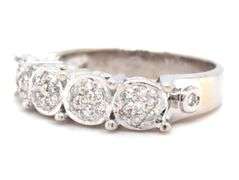18kt White gold 0.25ctw diamond cluster ring
