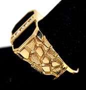 Charming 14K Yellow Gold Black Onyx Gemstone  Ring with Diamond Accents