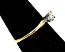 Beautiful 14K Yellow Gold Approx. 0.41CTW Solitaire Diamond Ring