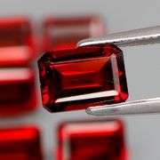 This is premium natural color! 7.27ct cherry red Garnet set!