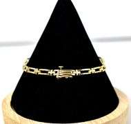 Amazing 14K Yellow Gold Emerald Gemstone Bracelet with Diamond Accents