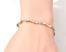Sparkling 14K Yellow Gold Diamond Bracelet