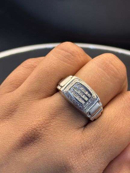 Mens 14K White Gold & 0.75 carat Diamond Ring