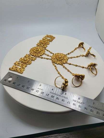 Investment!  Five-finger ring hand chain bracelets, handcrafted with a classic filigree pattern in 2