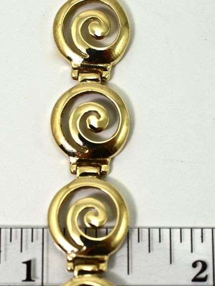 Stylish 14K Yellow Gold Snail Link Bracelet