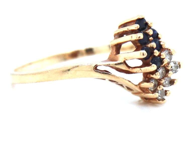 Sweet 10k YG Sapphire & Diamond Cluster Ring