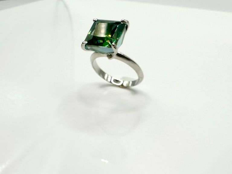 14 Kt White Gold Plate large 5.35 Ct VVs1 Deep Forest Green Fire Moissanite Ring