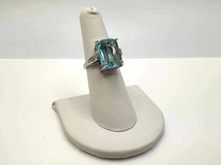 14 Kt White Gold Plate 6.5 Ct Simulated Sky Blue Topaz Ring.