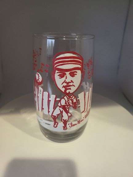One vintage Glass sports collectable