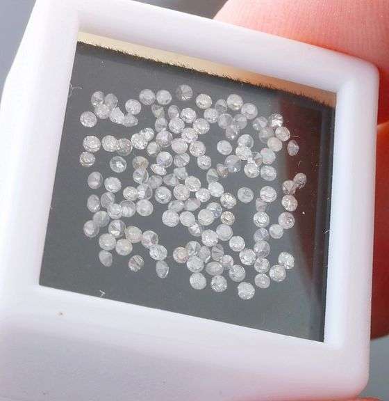 Heavy! 1.01ct set of REAL round brilliant Diamonds!