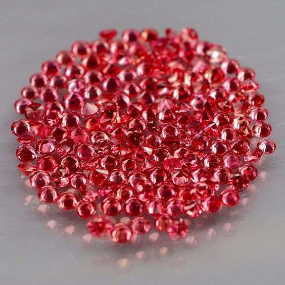 Vibrant color! Diamond cut! 2.92ct hot red Sapphire set!