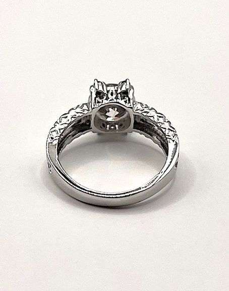 Extraordinary 3 Ct VVs1 Near Flawless Bright White VVS1 Fire Moissanite  Ring