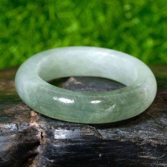 Oh my! 19ct semi-translucent Bumese Jade ring!