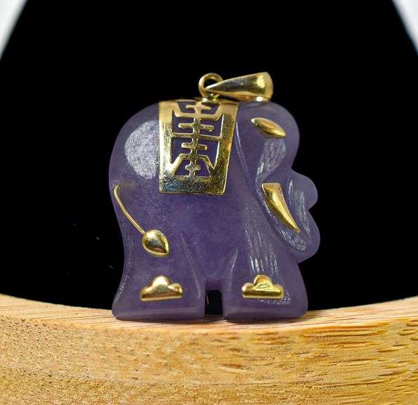 Wonderful 14K Yellow Gold Puple Jade Elephant Pendant