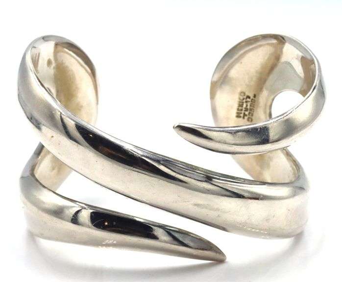 925 Sterling silver Mexico signed cuff bangle