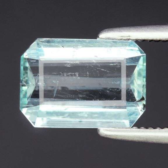 Vibrant blue green! REAL 1.22ct Nigerian Emerald!