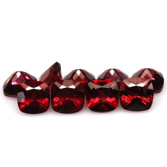 Outstanding 6.60ct set of cushion cut Rhodolite Garnets! Untreated!
